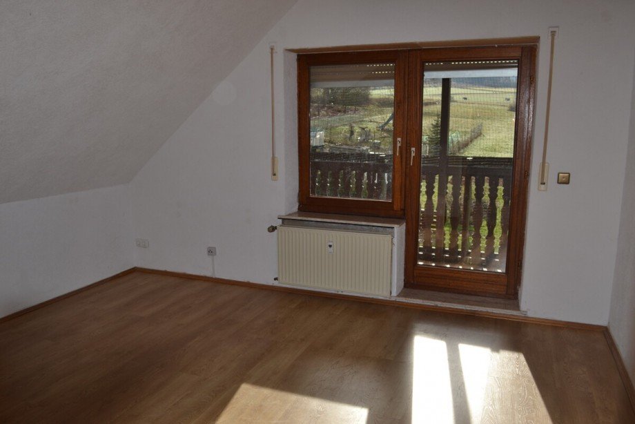Schlafzimmer 1 Zweifamilienhaus Steinau an der Stra�e