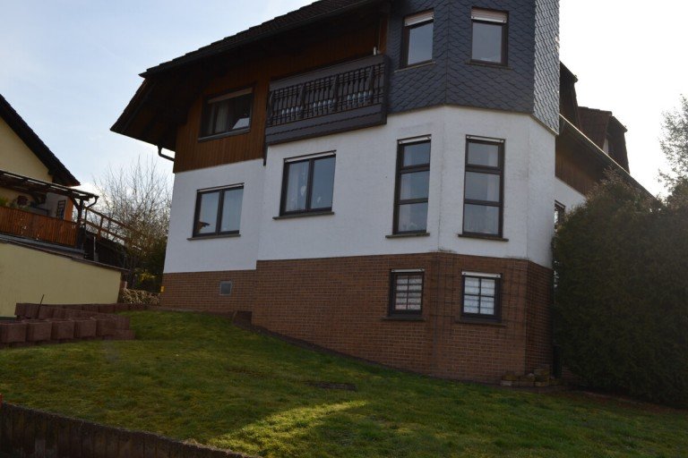 DSC_0032 Steinau an der Stra�e Zweifamilienhaus Attraktives Zweifamilienhaus in traumhafter Lage mit gro�em Grundst�ck. 1 Wohnung steht leer !